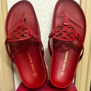 Tory Burch Red Sandals for Women
Miller Cloud